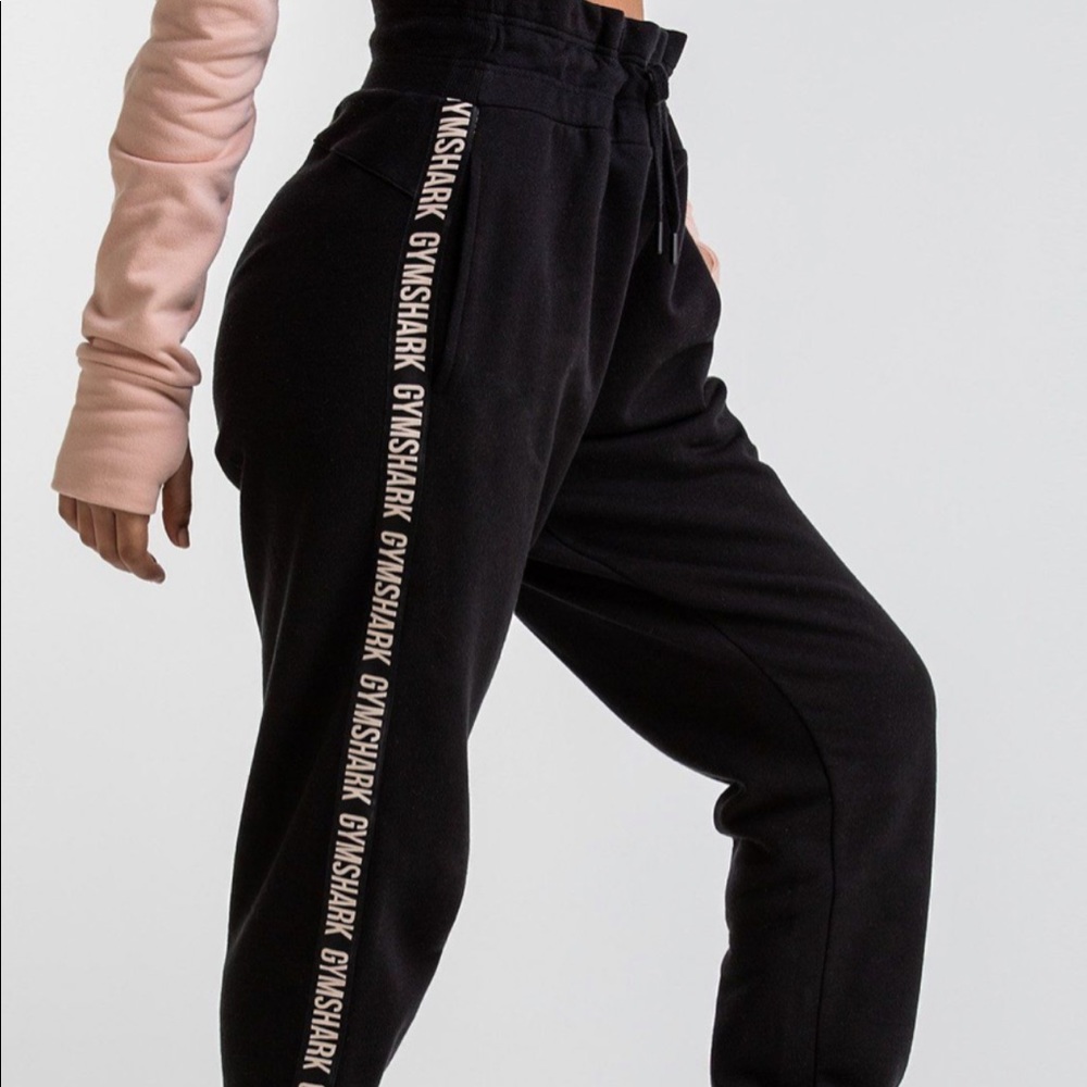 Gymshark over size joggers pink and black